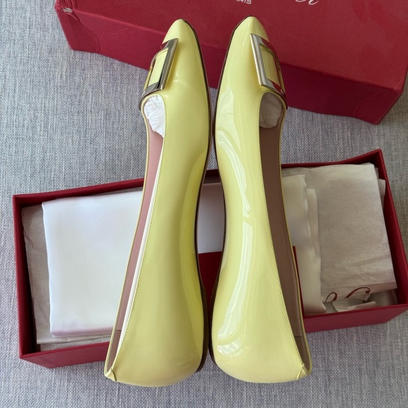 NEW Roger Vivier QUADRATA Trompette Metal Buckle Ballerinas flats, light yellow - Picture 3 of 8